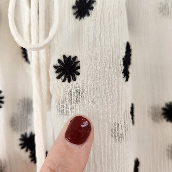 Revolve Elizabeth and James 100% Silk Sheer White Black Peasant Blouse Top Sz XS - Picture 9 of 9